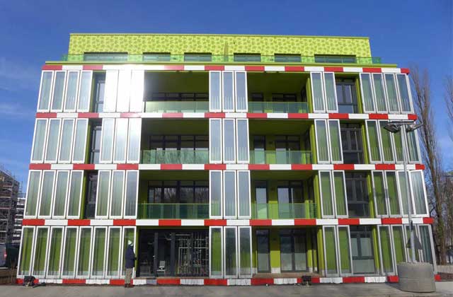 BIQ House Has Bioreactive Fa ade With Algae Filled Panels RobAid